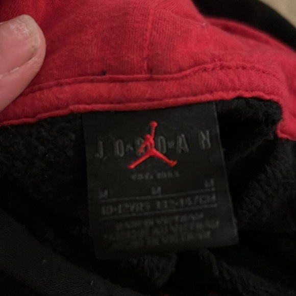 NWOT Air Jorden youth sweatshirt youth size medium - Picture 5 of 6
